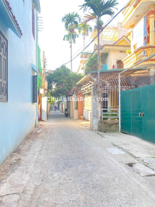 Bán đất Ngọc Thụy 100m2xmặt tiền 5m, ngõ thông gần phố, ô tô vào đất, giá nào cũng bán. Chỉ 7.35 tỷ Bán đất Ngọc Thụy 100m2xmặt tiền 5m, ngõ thông gần phố, ô tô vào đất, giá nào cũng bán. Chỉ 7.35 tỷ