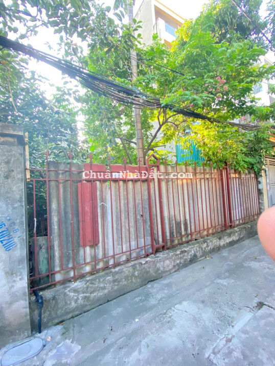 Bán đất Ngọc Thụy 100m2xmặt tiền 5m, ngõ thông gần phố, ô tô vào đất, giá nào cũng bán. Chỉ 7.35 tỷ Bán đất Ngọc Thụy 100m2xmặt tiền 5m, ngõ thông gần phố, ô tô vào đất, giá nào cũng bán. Chỉ 7.35 tỷ