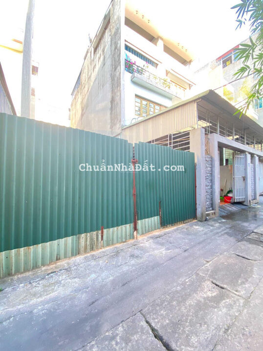 Bán đất Ngọc Thụy 110m2, diện tích rộng, ô tô vào đất, phù hợp xây biệt thự. Chỉ 8 tỷ bớt mạnh Bán đất Ngọc Thụy 110m2, diện tích rộng, ô tô vào đất, phù hợp xây biệt thự. Chỉ 8 tỷ bớt mạnh