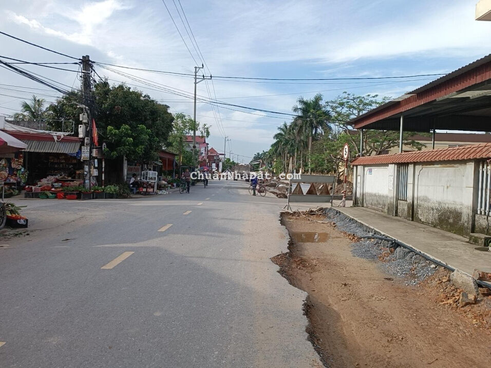 Nguyễn Văn Cừ - Gia Thụy - đất phân lô ô tô tránh DT 40m2 - MT4m - giá 6,8 tỷ. Gần trường điểm quận