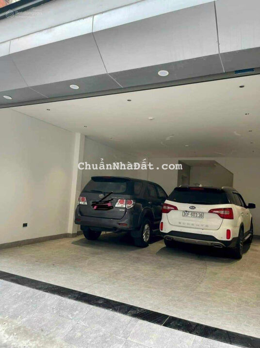 Bán mảnh đất siêu đẹp phố Nguyễn Văn Cừ, ô tô ra vào thỏa mái, DT 43m2, giá 4.95 tỷ