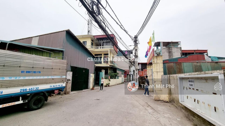 Bán đất Ngọc Thuỵ, Long Biên 65m2 MT 4,2m 3.5 tỷ. Mặt ngõ kinh doanh, oto Santafe 7c tránh