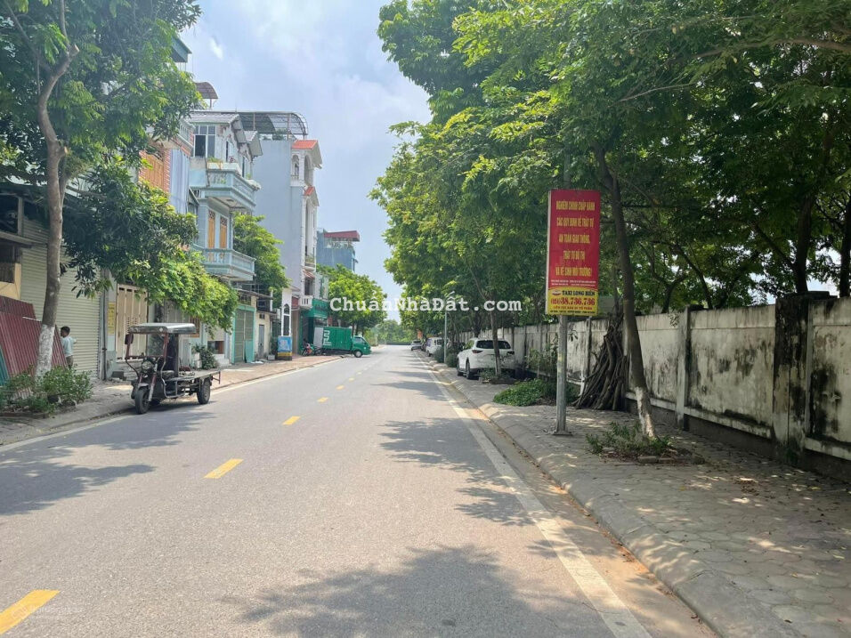 Bán đất Phúc Lợi, Long Biên 65m2 mặt tiền 5,5m,3,64 tỷ. Ô tô tải vào đất, giá hiếm, diện tích lớn