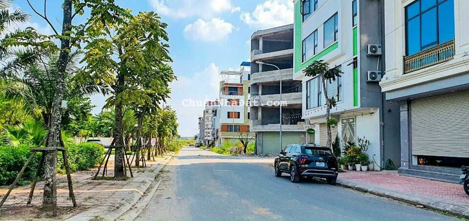 Cực hiếm - Đất Tái định cư Ngọc Thụy, 80m2, MT 5m, đường 13m vỉa hè, kinh doanh chỉ 11.2 tỷ