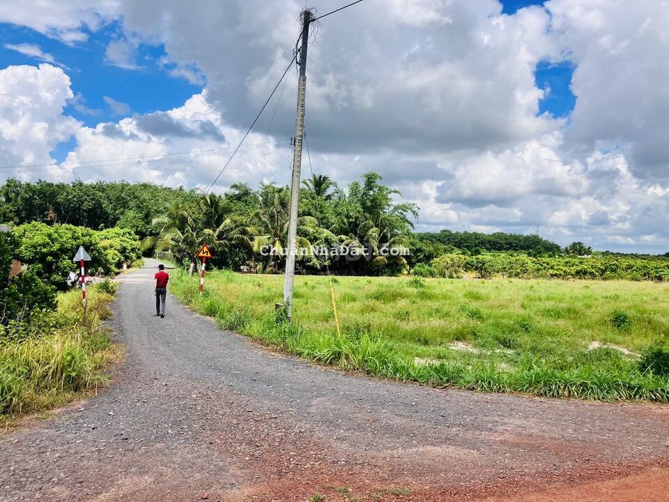 Bán gấp hơn 1,8 sào MT đường nhựa Xuân Tân Hàng Gòn chỉ 2,3 tỷ