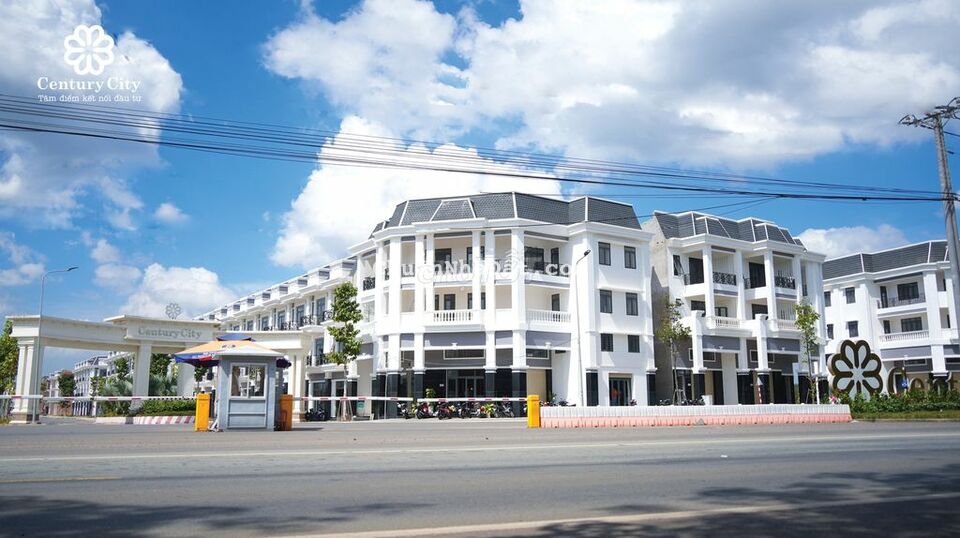 Hàng NGỘP bán gấp Century City chỉ 16tr/m2 Hàng NGỘP bán gấp Century City chỉ 16tr/m2