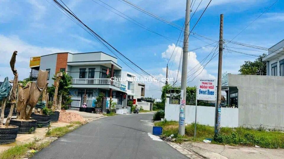 BÁN LÔ ĐẤT MẶT TIỀN NGUYỄN CÔNG TRỨ TT LONG ĐIỀN BRVT DT 273m2 60m2 tc BÁN LÔ ĐẤT MẶT TIỀN NGUYỄN CÔNG TRỨ TT LONG ĐIỀN BRVT DT 273m2 60m2 tc