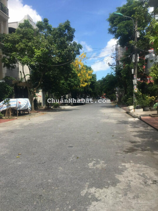 Gấp gấp! Bán gấp lô đất mặt đường Đào Nhuận giá chỉ 4,95 tỷ. Giá thấp nhất lúc này