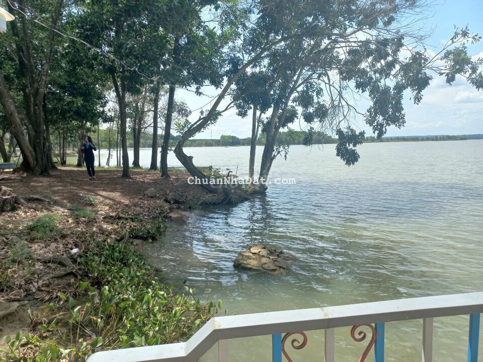 Đất view hồ sinh thái 285tr/1000m2 tại Lộc Ninh, Bình Phước.