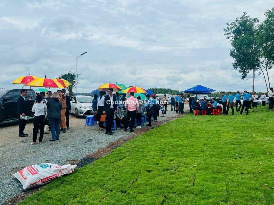 Đất sào view hồ nghĩ dưỡng tại Lộc Ninh, Bình Phước Đất sào view hồ nghĩ dưỡng tại Lộc Ninh, Bình Phước