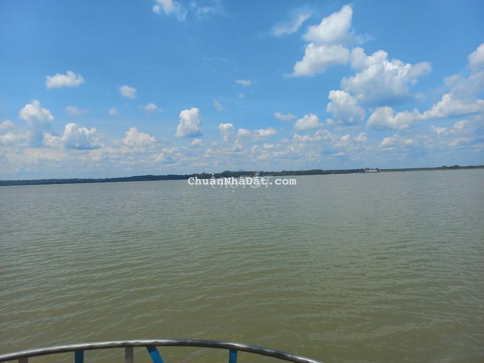 Bán đất sào 2000 m2 view hồ sinh thái, đẹp  Lộc Ninh, Bình Phước