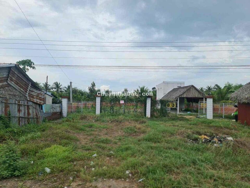 Bán 1883,2m2 Đất giá 4tỉ700tr Mặt Tiền Quốc Lộ 53 - Gần Cầu Mang Thít