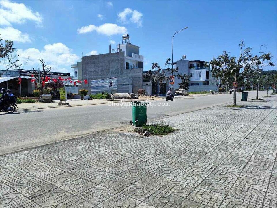 Bán lô đất MT Nguyễn Nghiêm, TT Mộ Đức, kết nối uỷ ban thị trấn 1,3xx Bán lô đất MT Nguyễn Nghiêm, TT Mộ Đức, kết nối uỷ ban thị trấn 1,3xx