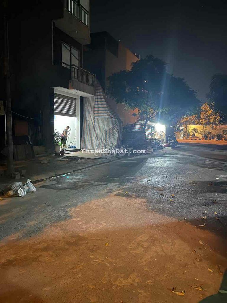 4 tỷ đất TĐC Tu Hoàng-gần đh Công Nghiệp -đường 12m-kinh doanh-vỉa hè 4 tỷ đất TĐC Tu Hoàng-gần đh Công Nghiệp -đường 12m-kinh doanh-vỉa hè