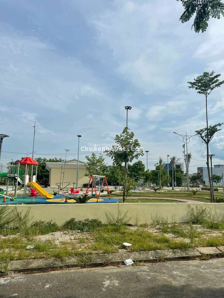 Ban Ban 2 - khu dân cư Bá Tùng 3, Hoà Quý .Vị trí gần gần công viên Ban Ban 2 - khu dân cư Bá Tùng 3, Hoà Quý .Vị trí gần gần công viên