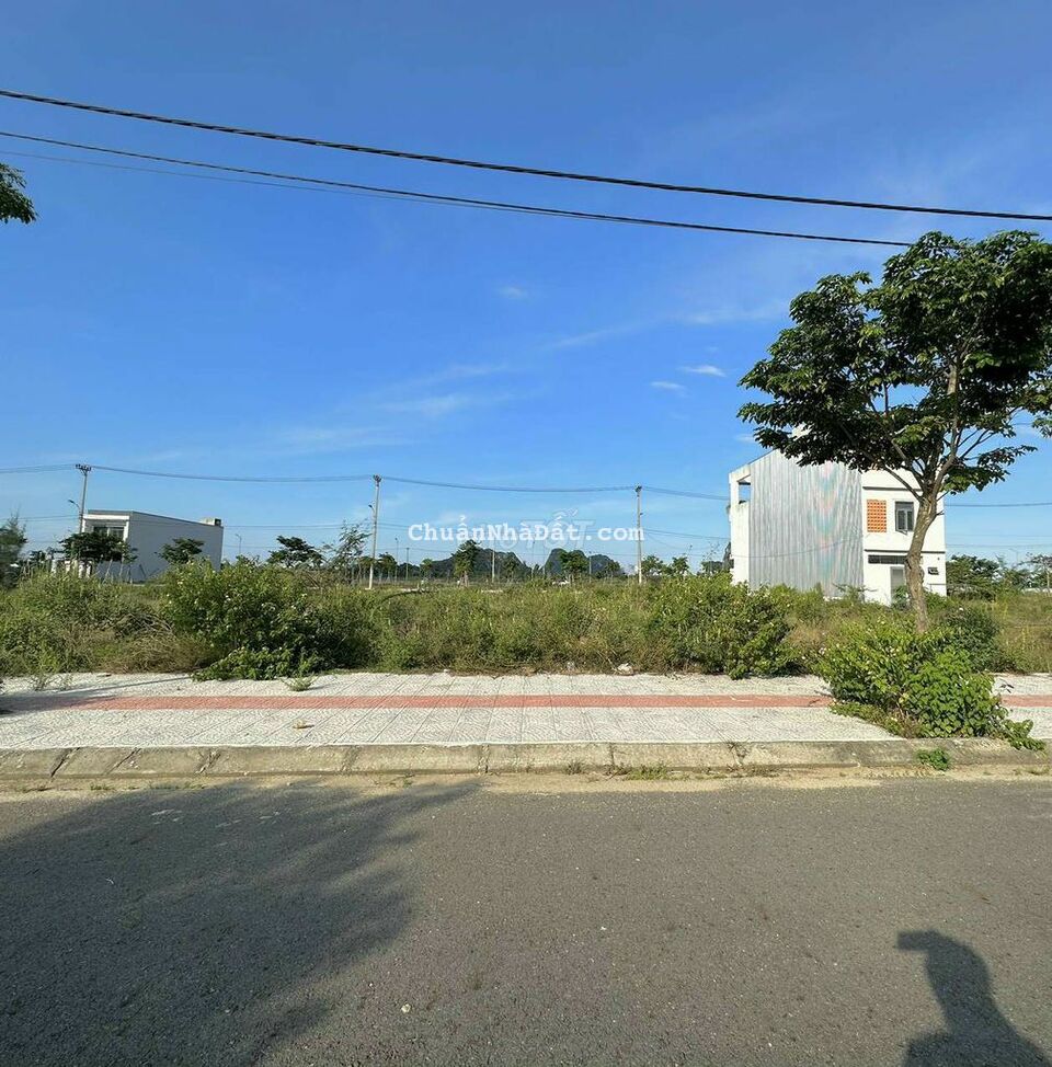 Hàng Hiếm Lô Nam Hoà Xuân sạch Giá: 2ty680 sát trục Nguyễn Phước Lan Hàng Hiếm Lô Nam Hoà Xuân sạch Giá: 2ty680 sát trục Nguyễn Phước Lan