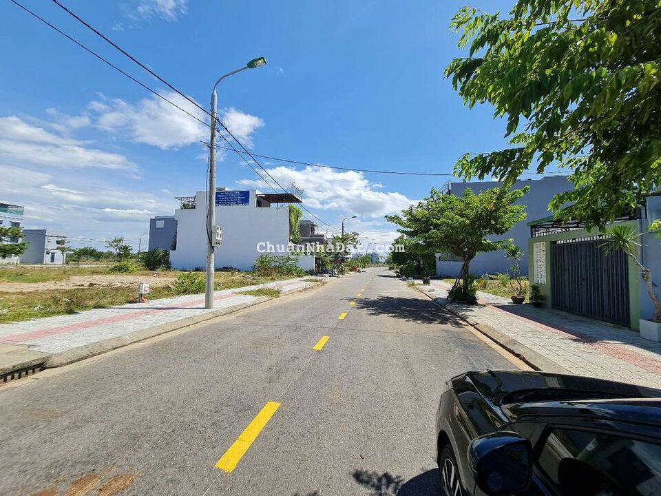 Đất đường hói kiểng 10, Nam Hòa Xuân