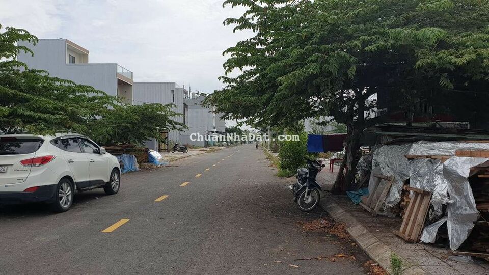 Nam Hòa Xuân lô b2 45 lô 53 gần Minh Mạng 1102m ko cống trụ