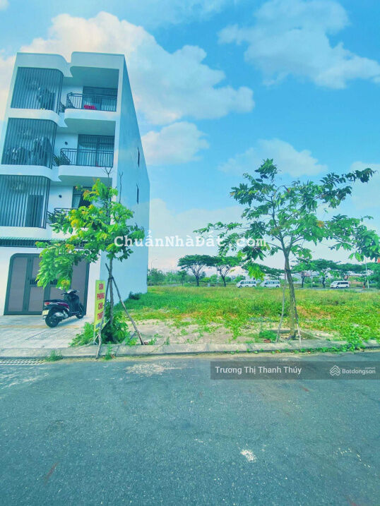 Cần bán B2.117 đối diện công viên phân khu V2-3 giá đầu tư chỉ 3,2xtỷ ngay cổng trường FPT-ảnh thật Cần bán B2.117 đối diện công viên phân khu V2-3 giá đầu tư chỉ 3,2xtỷ ngay cổng trường FPT-ảnh thật