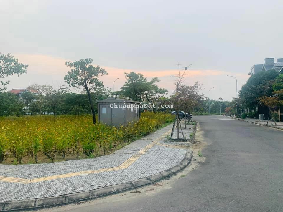 Lô góc hướng Nam nhìn kênh sinh thái, 2 trục đường thông 128m2- 4,2 tỷ