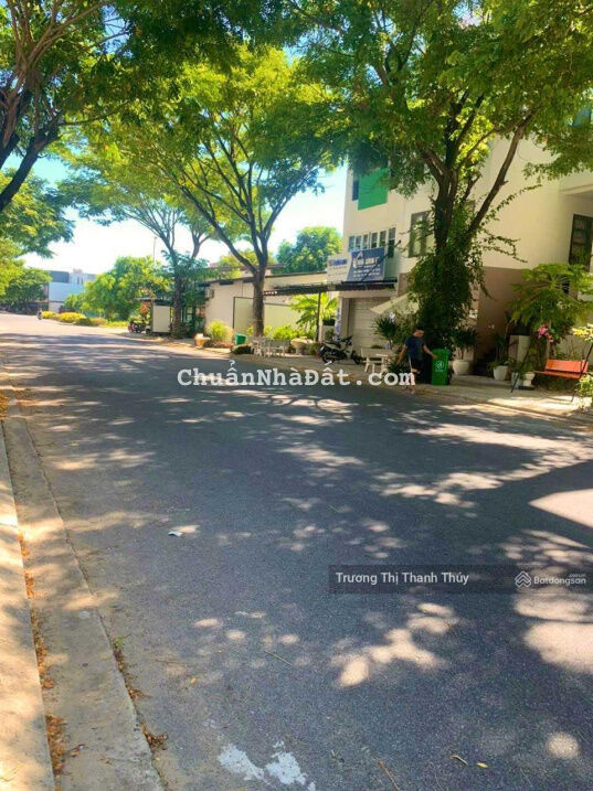 Bán Rẻ lô đất nằm bên trường Tiểu học, ngay gần kĐT FPT - 90m2 chỉ 2050 Bán Rẻ lô đất nằm bên trường Tiểu học, ngay gần kĐT FPT - 90m2 chỉ 2050