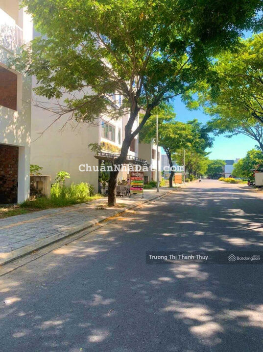 Bán Rẻ lô đất nằm bên trường Tiểu học, ngay gần kĐT FPT - 90m2 chỉ 2050 Bán Rẻ lô đất nằm bên trường Tiểu học, ngay gần kĐT FPT - 90m2 chỉ 2050