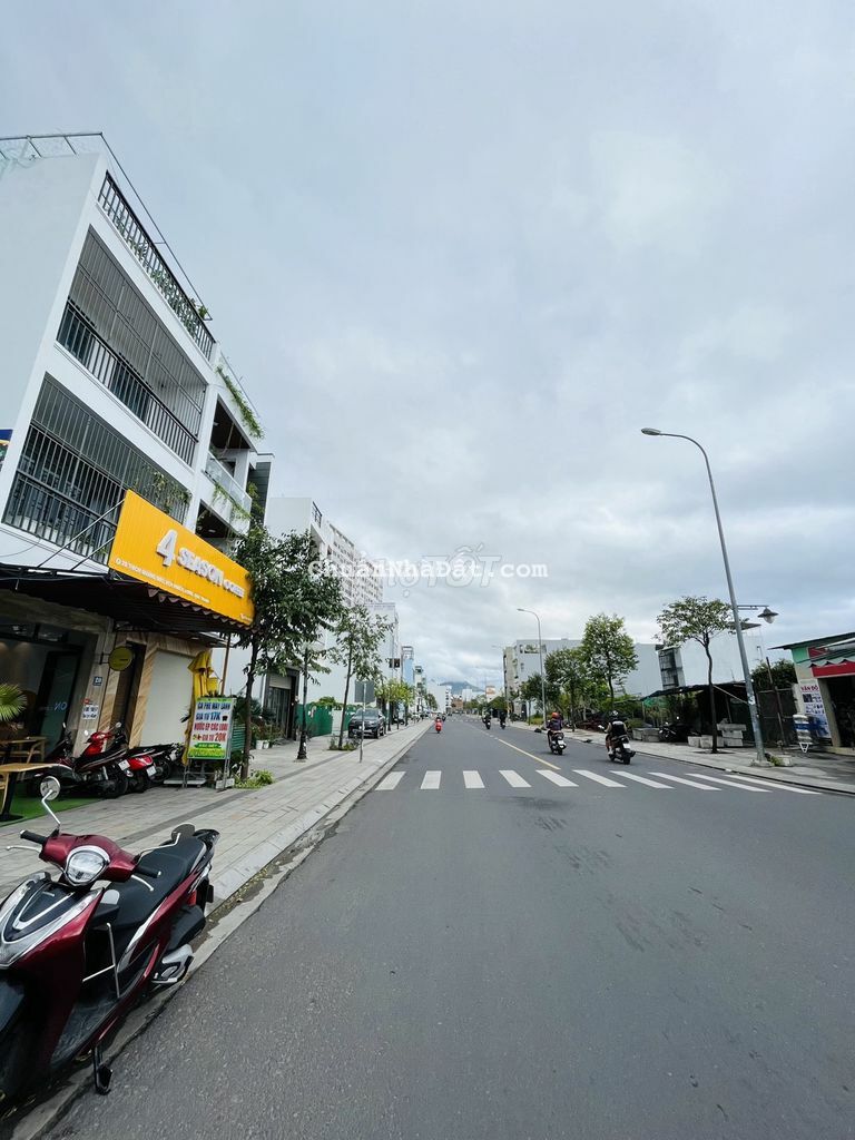 Bán cặp Vip đường Thích Quảng Đức Vcn Phước Long1