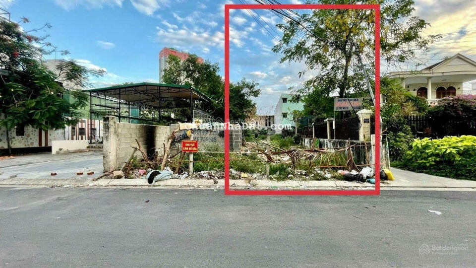 Bán đất đường Cao Văn Bé, Vĩnh Phước, Nha Trang. DT 620m2 sát biển - Giá: 50 tỷ (~80,6tr/m2) Bán đất đường Cao Văn Bé, Vĩnh Phước, Nha Trang. DT 620m2 sát biển - Giá: 50 tỷ (~80,6tr/m2)