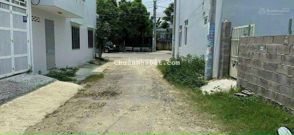 Bán đất khu AT, Vĩnh Hải, DT 67 m2, ngang 4m, đường 8 m, hướng đông - giá 2,6 tỷ