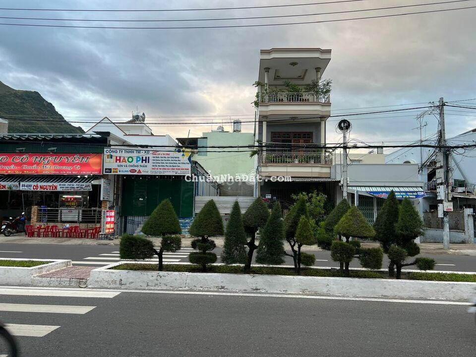 Bán đất mặt tiền Phạm Văn Đồng p.Vĩnh Hoà Nha Trang