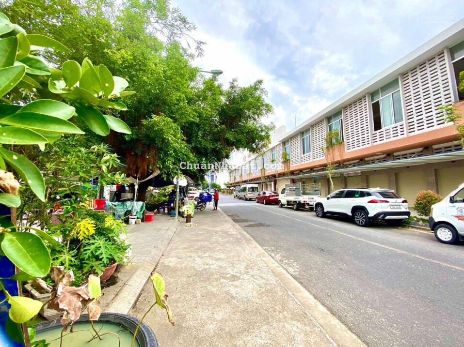 Bán đất mặt tiền ngay chợ VCN Phước Hải