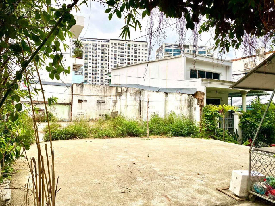 Bán đất mặt tiền ngay chợ VCN Phước Hải