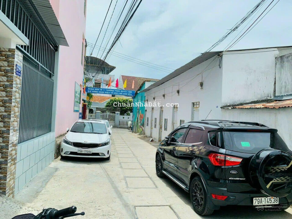 Bán đất Phường Vĩnh Phước, gần Đại Học Nha Trang. Dt 98,5m2 (ngang 5m) hướng đông - giá 3,8 tỷ Bán đất Phường Vĩnh Phước, gần Đại Học Nha Trang. Dt 98,5m2 (ngang 5m) hướng đông - giá 3,8 tỷ