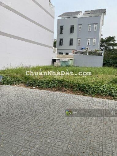 Còn lô đất gần KDC Phú Xuân - Nhà Bè cần bán. Đất thổ cư, có sổ giá 735 triệu, bao sổ, đông dân Còn lô đất gần KDC Phú Xuân - Nhà Bè cần bán. Đất thổ cư, có sổ giá 735 triệu, bao sổ, đông dân