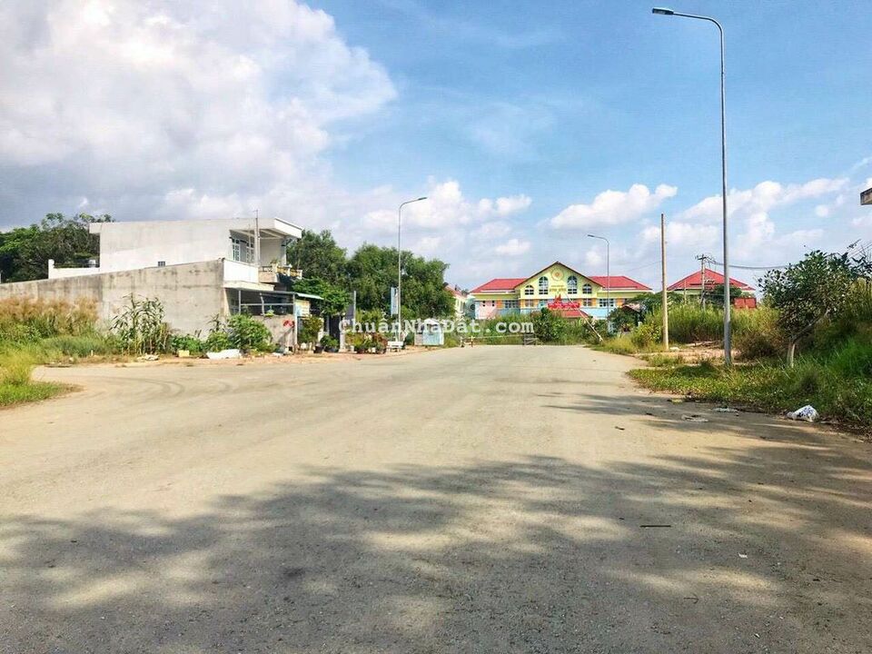 BÁN ĐẤT TÁI ĐỊNH CƯ 28HA ĐƯỜNG 42M BÁN ĐẤT TÁI ĐỊNH CƯ 28HA ĐƯỜNG 42M