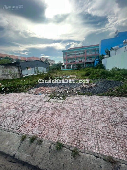 Đất đẹp thổ cư 83m2 đường Nguyễn Văn Tạo, xã Hiệp Phước gần UBND xã Hiệp Phước 0865281424 giá 817tr