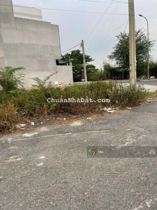 Lô đất kẹp, chính chủ cần bán ngay đường Ngô quang thắm, nhà bè giá kẹt vốn. sổ sẵn, gần KDC Lô đất kẹp, chính chủ cần bán ngay đường Ngô quang thắm, nhà bè giá kẹt vốn. sổ sẵn, gần KDC