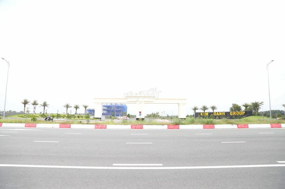 QUÁ GẤP cần bán lô đất Mega city 2 giá 900tr 105m2