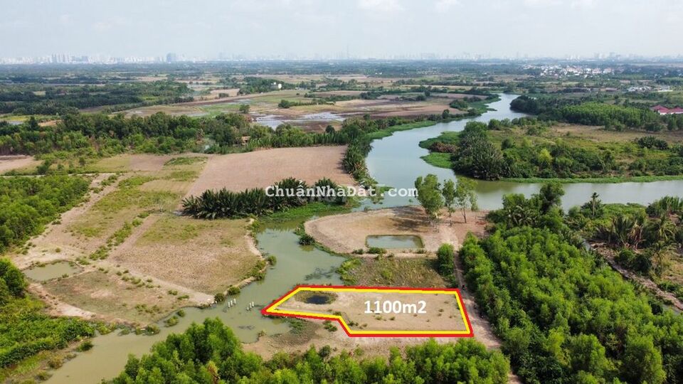 1100m2 mặt sông lớn đ.9m tới đất lại cấn đ.dẫn lên cầu Cát Lái cực đẹp