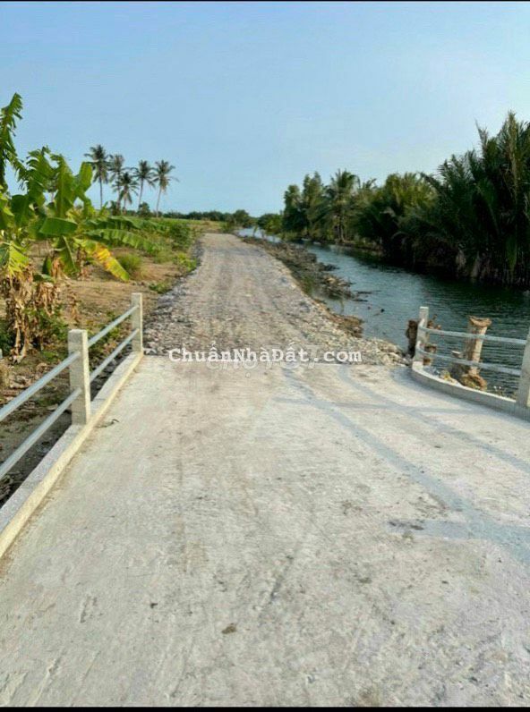 Cần bán 661m2 mặt sông lớn sổ riêng, đ.xe hơi tới Cần bán 661m2 mặt sông lớn sổ riêng, đ.xe hơi tới