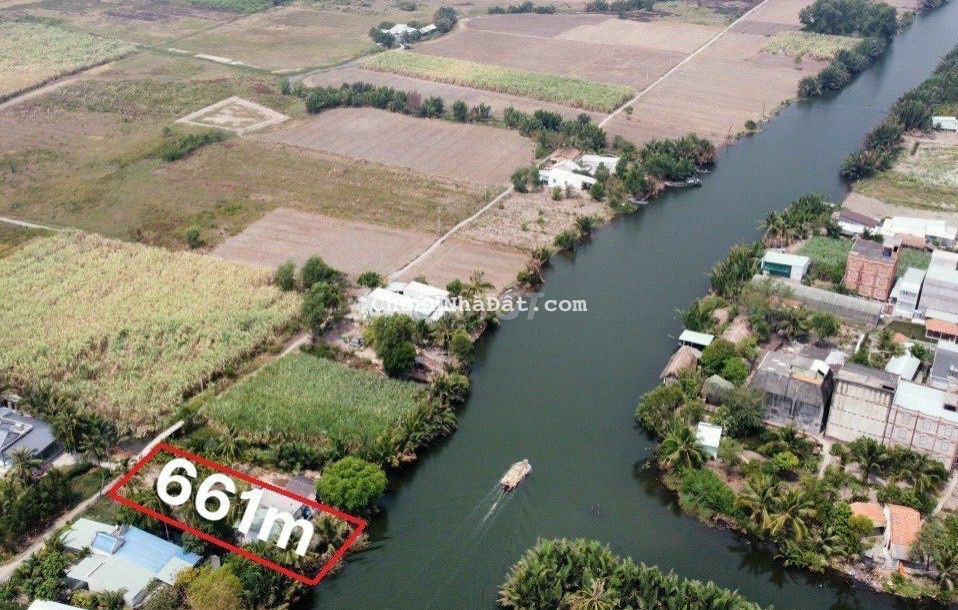 Cần bán 661m2 mặt sông lớn sổ riêng, đ.xe hơi tới Cần bán 661m2 mặt sông lớn sổ riêng, đ.xe hơi tới