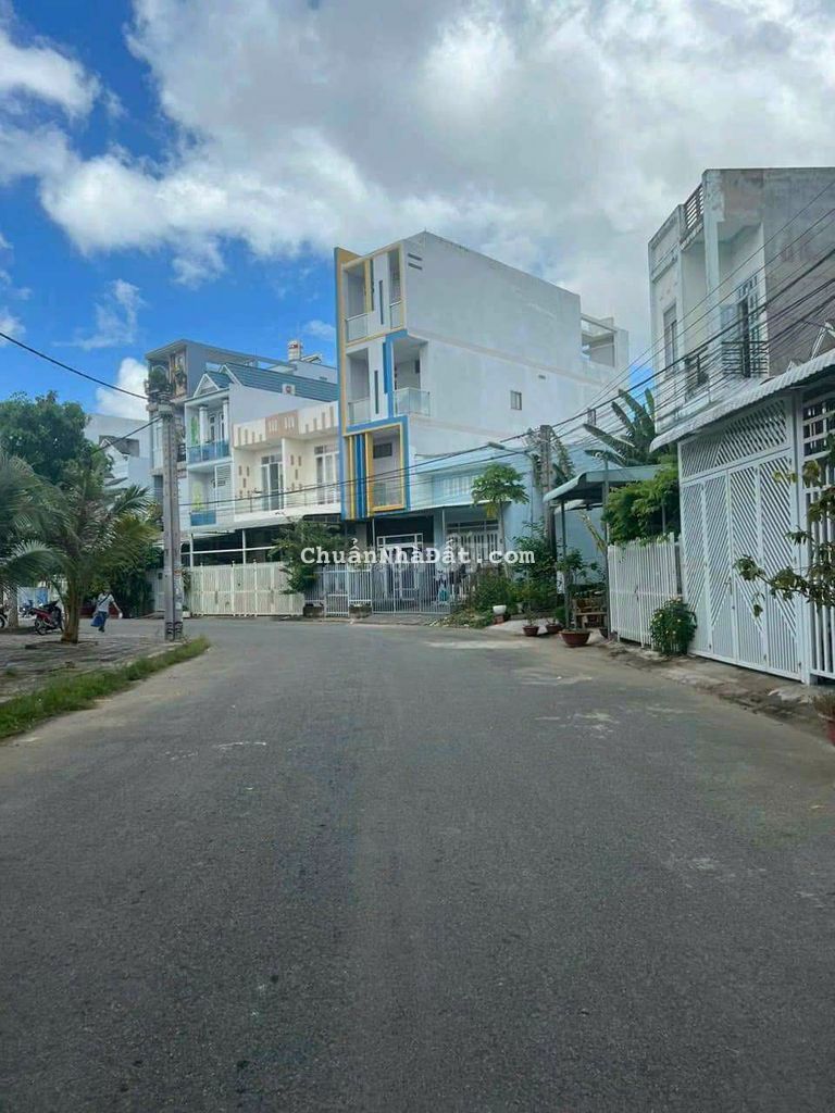 HƯỚNG ĐÔNG NAM- NỀN ĐẸP NỞ HẬU KHU BIỆT THỰ CỒN KHƯƠNG