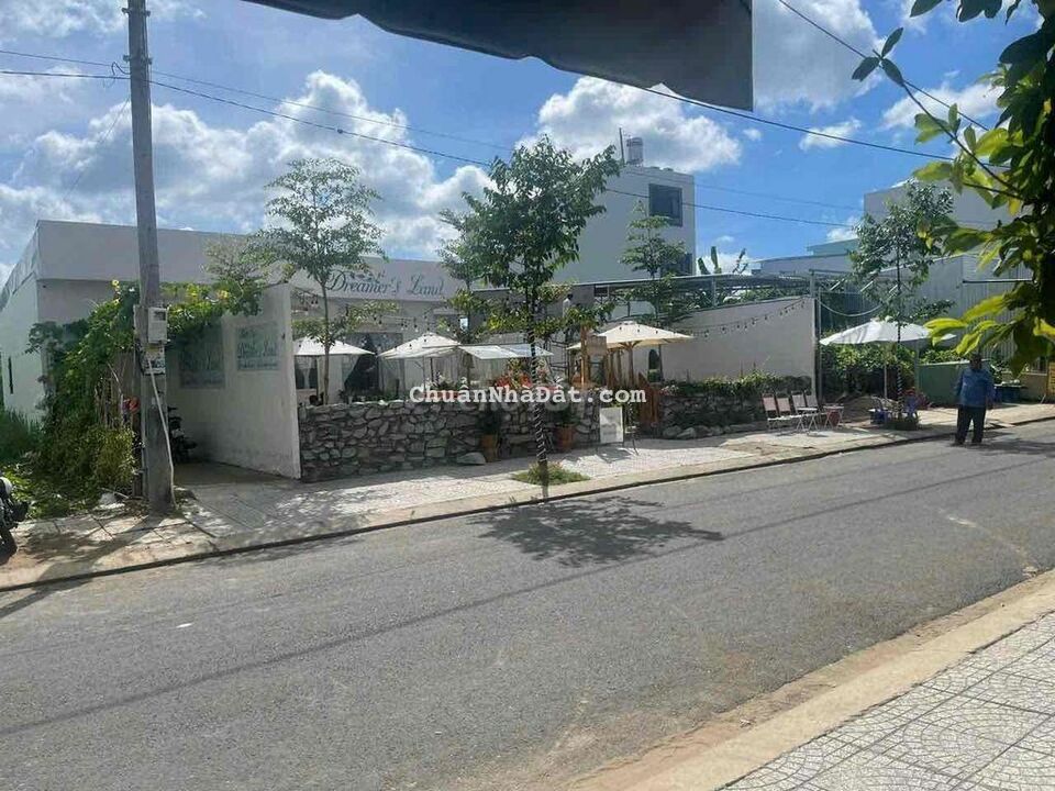 Nền đường số 12 Khu Giảng Viên ĐH Cần Thơ gần hồ Bún Sáng Nền đường số 12 Khu Giảng Viên ĐH Cần Thơ gần hồ Bún Sáng
