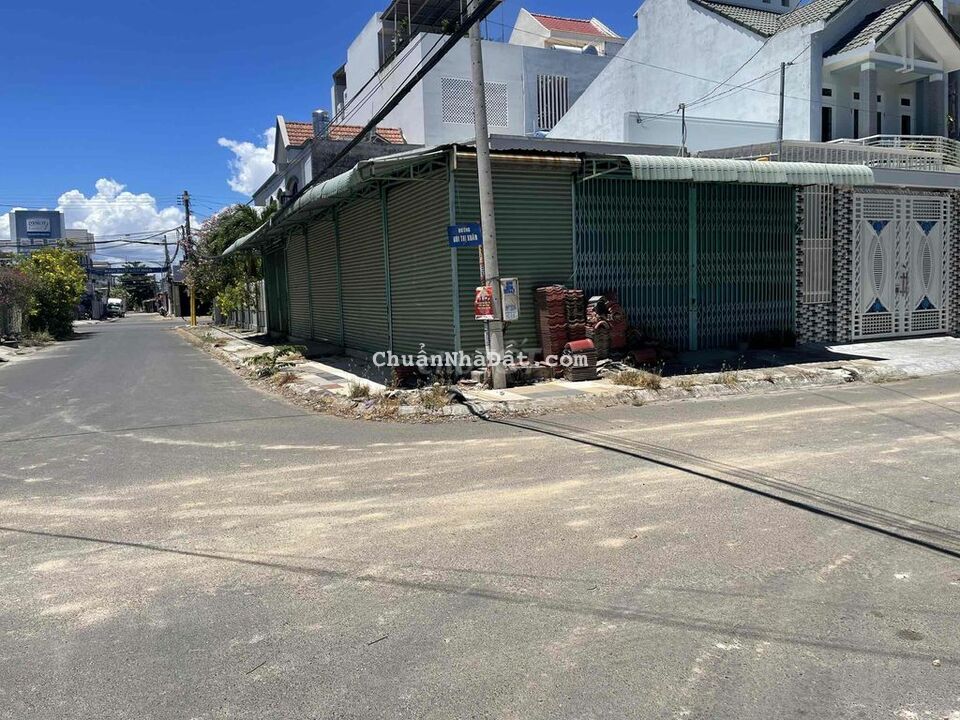 CẦN BÁN LÔ GÓC 2 MẶT TIỀN ĐƯỜNG BÙI THỊ XUÂN TP PHAN THIẾT GIÁ RẺ CẦN BÁN LÔ GÓC 2 MẶT TIỀN ĐƯỜNG BÙI THỊ XUÂN TP PHAN THIẾT GIÁ RẺ