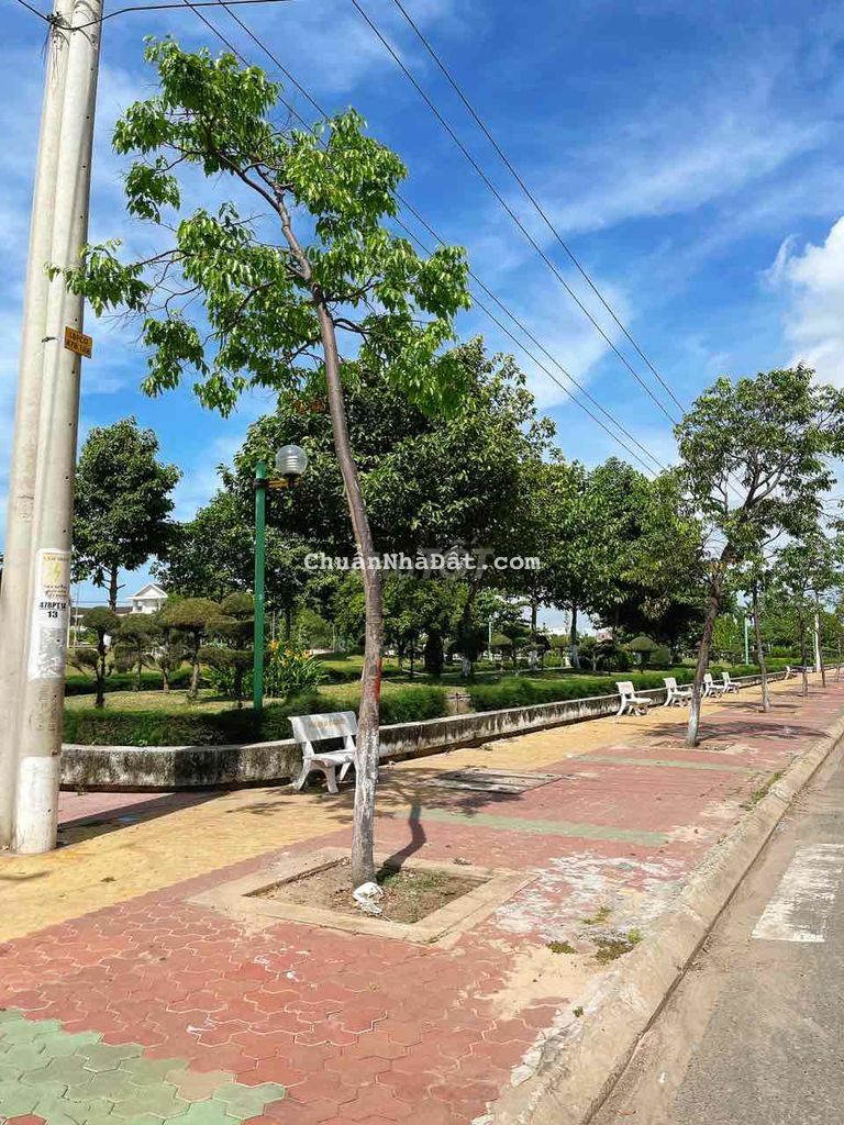 Bán lô góc 641m2 Gần Tôn Đức Thắng giá 25 tỷ Bán lô góc 641m2 Gần Tôn Đức Thắng giá 25 tỷ