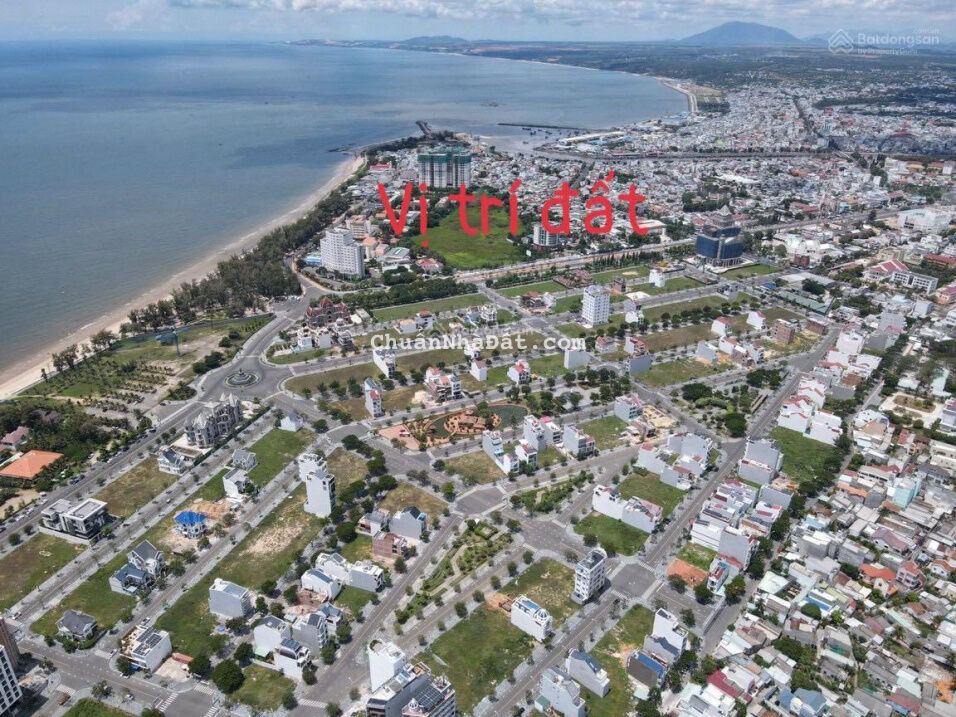 Bán 786m2 thổ cư view biển mặt tiền Lê Lợi đối diện công viên biển Đồi Dương trung tâm thành phố