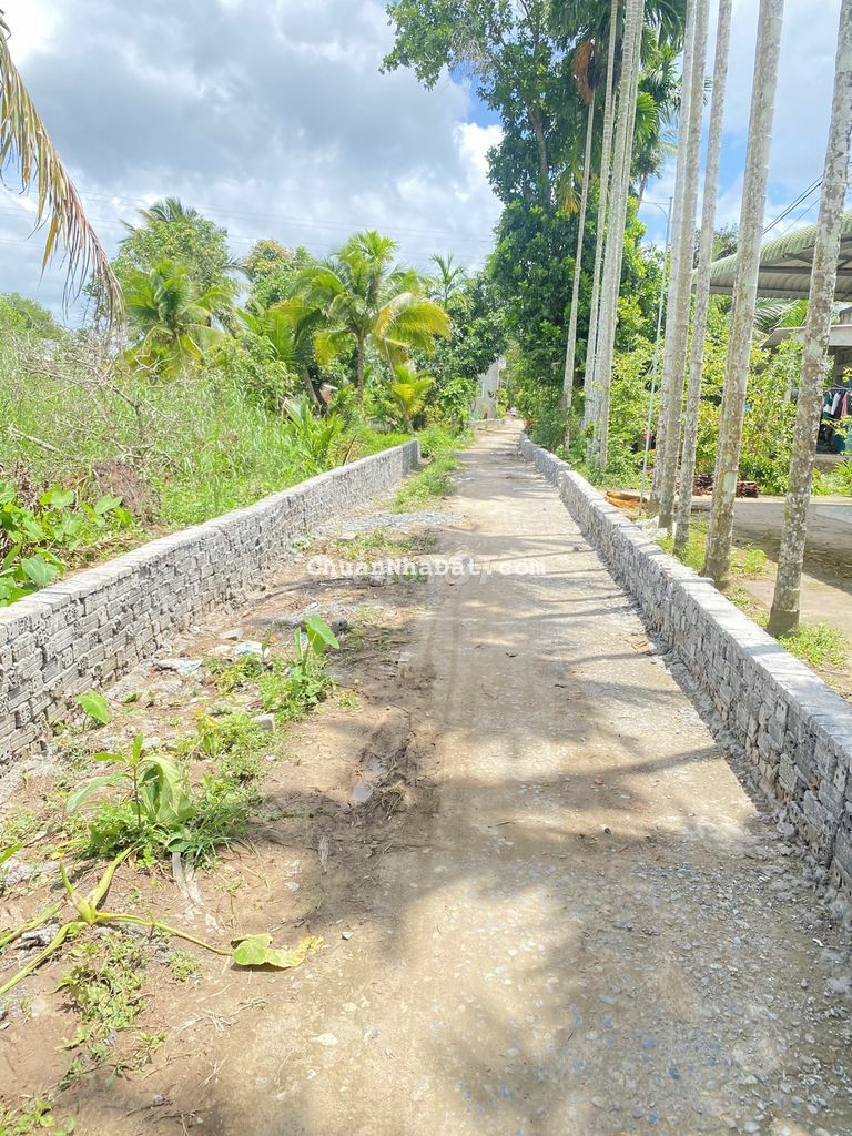 Góc 2 mặt tiền 146,78m2 giá 680 triệu có thổ cư Tuyến Vàm Xáng Ba Láng