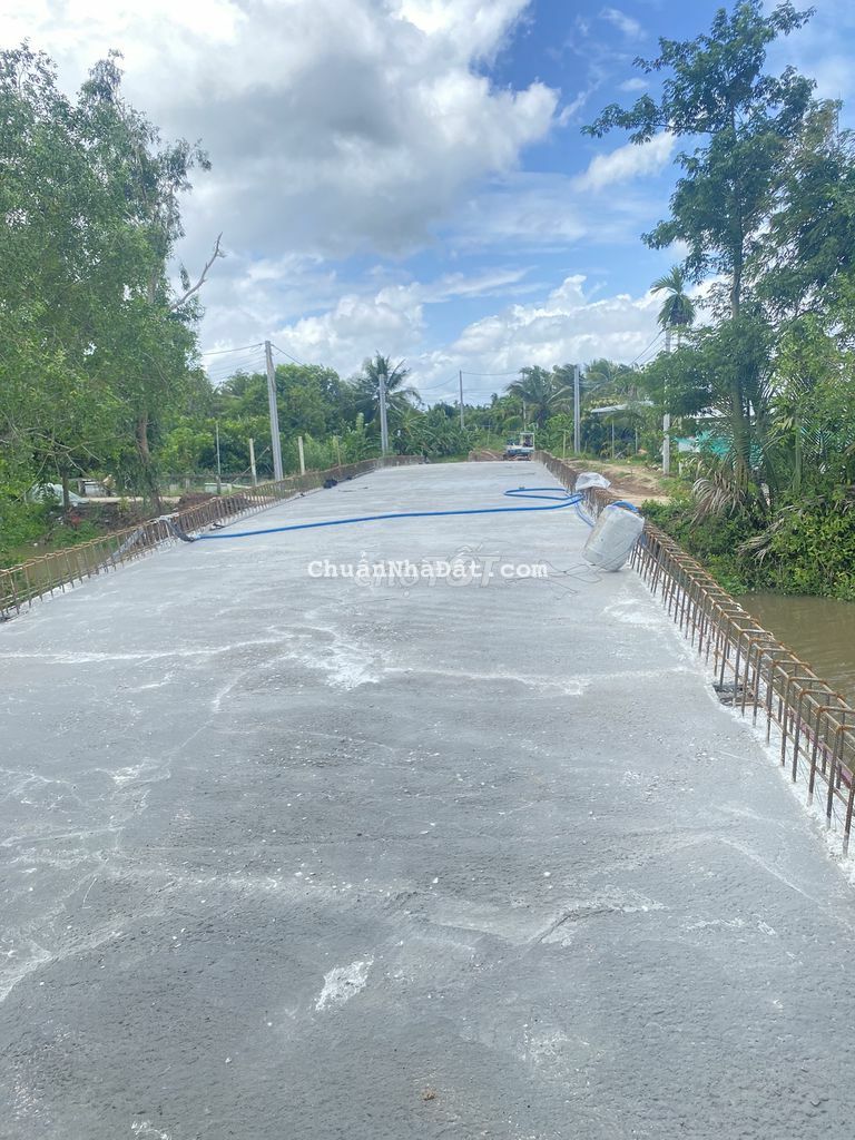 Góc 2 mặt tiền 146,78m2 giá 680 triệu có thổ cư Tuyến Vàm Xáng Ba Láng