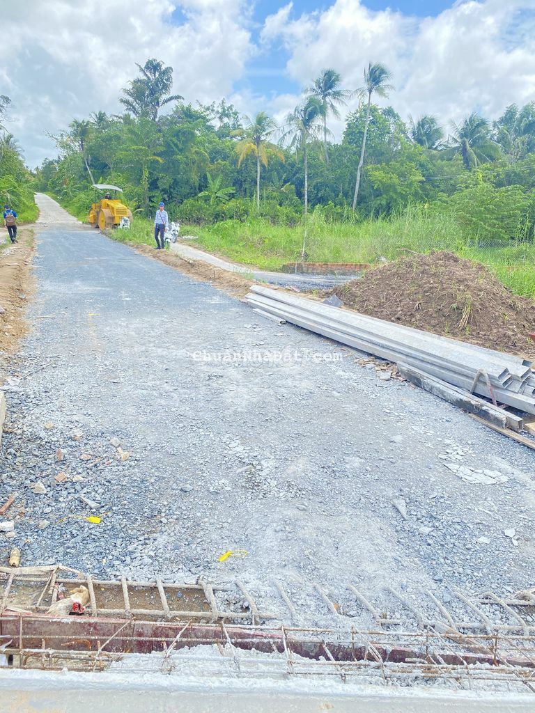 6,15x18=99,69m2 có 76m2 thổ cư $ 510triệu thuộc tuyến Vàm Xáng Ba Láng