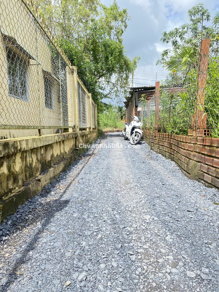 6,15x18=99,69m2 có 76m2 thổ cư $ 510triệu thuộc tuyến Vàm Xáng Ba Láng